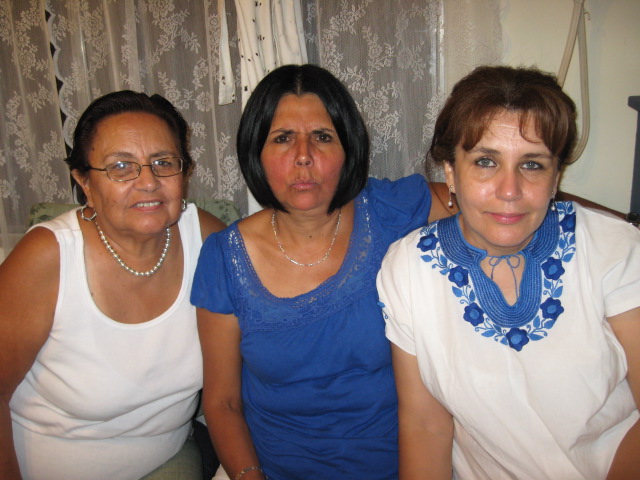 617x456 pixels (114K)